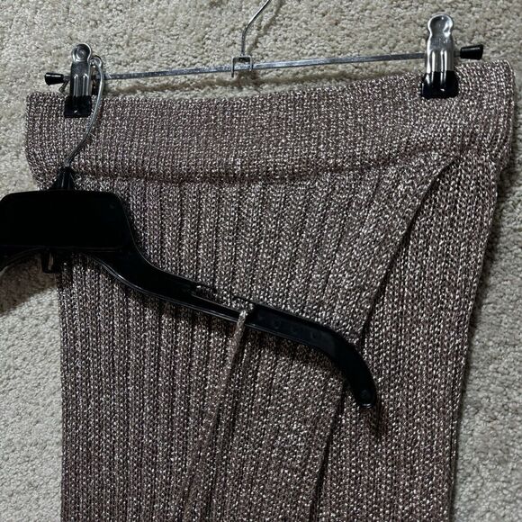 ASOS Ribbed Two-Piece Set in Light Gray - Picture 3 of 14